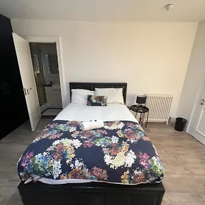 Luxury Double W/ Private Bathroom Edinburgh